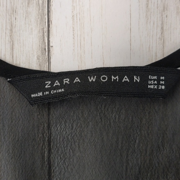 Zara Woman sheer black v-neck pintuck cami d24 - Picture 2 of 7